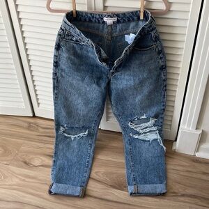 Good American Distressed Boyfriend Jeans - Medium Blue